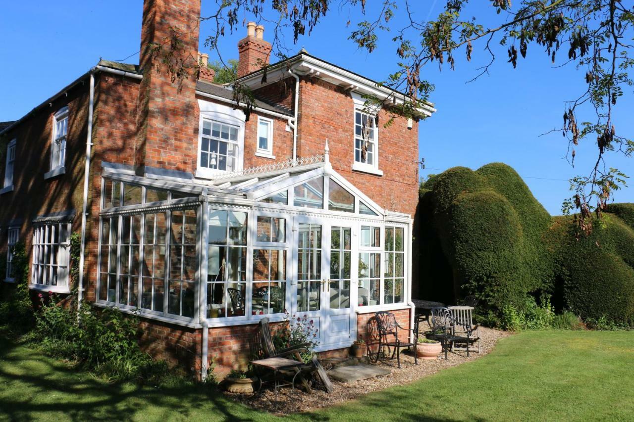 Bed and Breakfast The Grange East Barkwith Экстерьер фото
